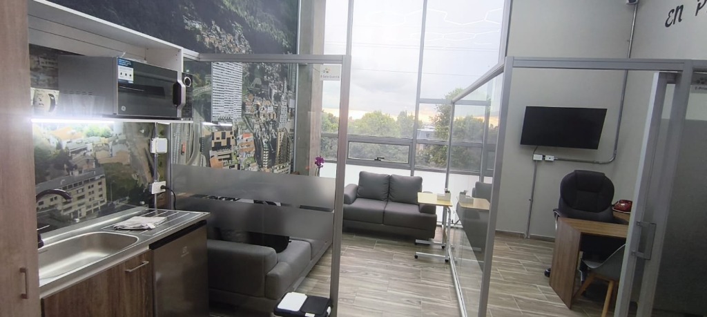 Cocina y cafetería del espacio